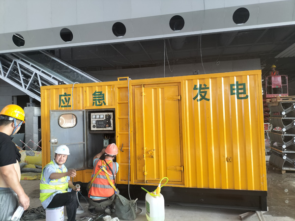 堆龙德庆怎样判断空气滤清器是否需要更换？