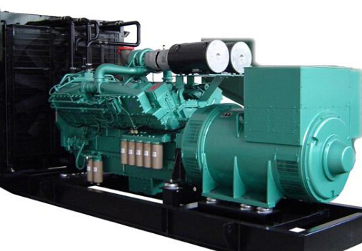 堆龙德庆冬季柴油发电机组启动前应进行哪些预热操作？